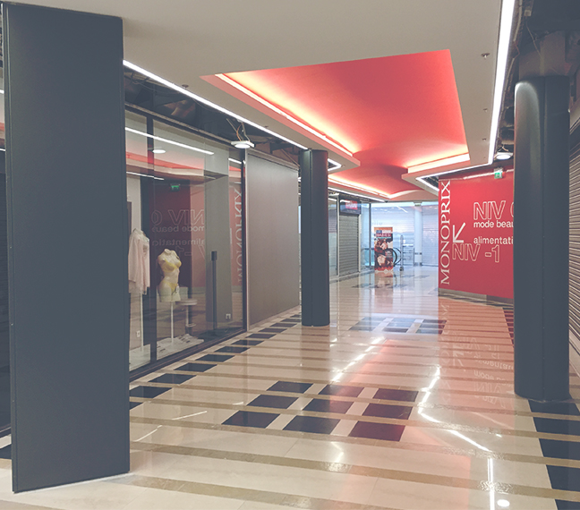 Encoffrements poteaux, Gallerie commerçante, Reims